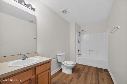 8066 Leafcrest Drive, Jacksonville FL - photo 11 of 15
