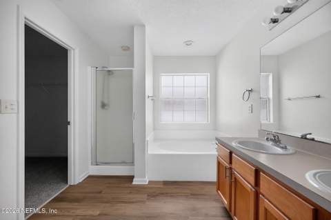 8066 Leafcrest Drive, Jacksonville FL - photo 13 of 15