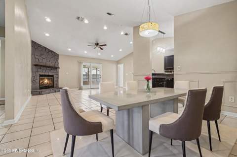 7304 Sweet Pea Trail, Jacksonville FL - photo 7 of 30