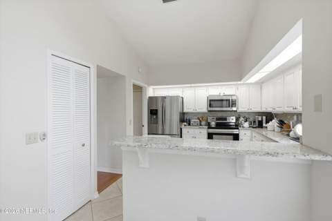 4018 Corrientes Court, Jacksonville FL - photo 8 of 32