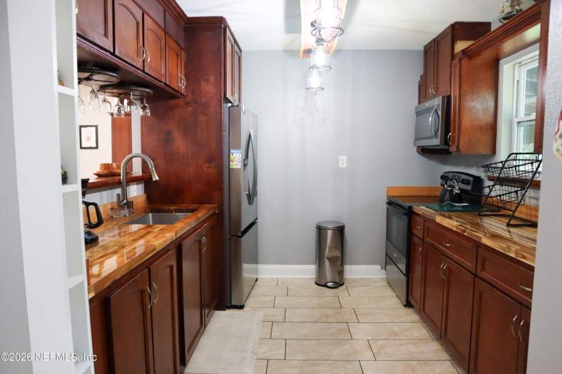 3 bedroom Single Family Residence at 9136 Rota Avenue, Bon-Air S/D, Jacksonville — photo 3