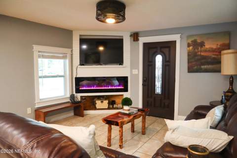 9136 Rota Avenue, Jacksonville FL - photo 8 of 32