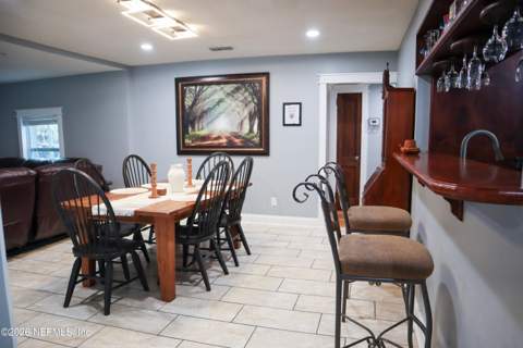 9136 Rota Avenue, Jacksonville FL - photo 7 of 32
