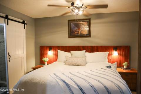 9136 Rota Avenue, Jacksonville FL - photo 10 of 32