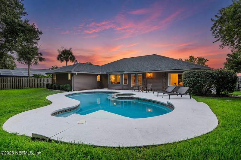 3 bedroom Single Family Residence at 3752 Helicon Drive, Oldfield Point, Jacksonville — photo 3