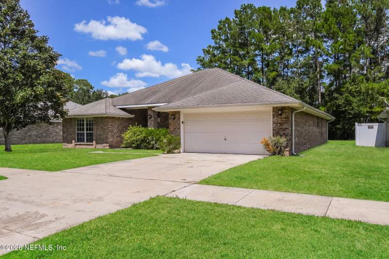 4 bedroom Single Family Residence at 2125 Pine Tree Lane, Honeysuckle Hill, Middleburg — photo 2