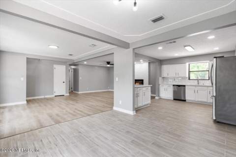 1720 Bay Circle, Orange Park FL - photo 19 of 45
