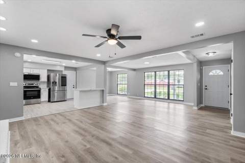 1720 Bay Circle, Orange Park FL - photo 9 of 45