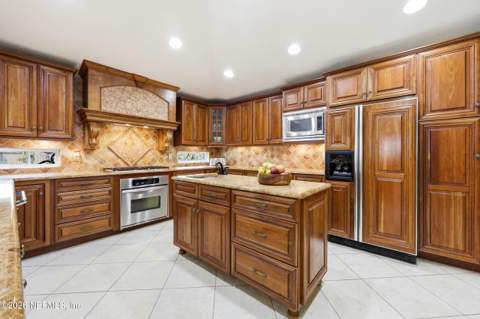 3615 Via De La Reina, Jacksonville FL - photo 7 of 53