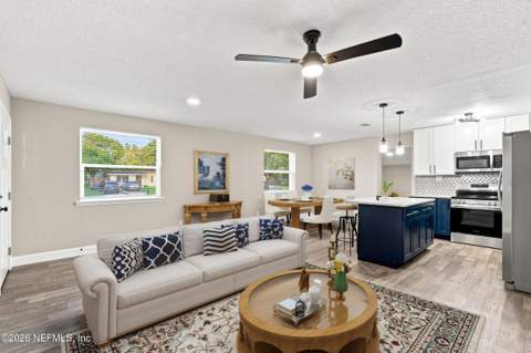 2108 Hugh Edwards Drive, Jacksonville FL - photo 13 of 34