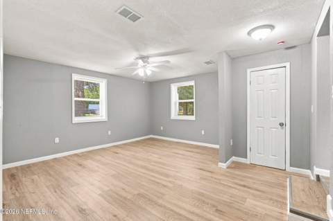 3261 Tiger Hole Road, Jacksonville FL - photo 18 of 39