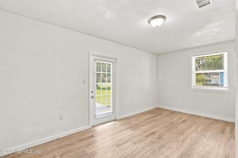 3261 Tiger Hole Road, Jacksonville FL - photo 19 of 39