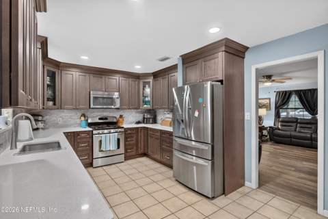 3249 Maryland Avenue, Green Cove Springs FL - photo 15 of 52