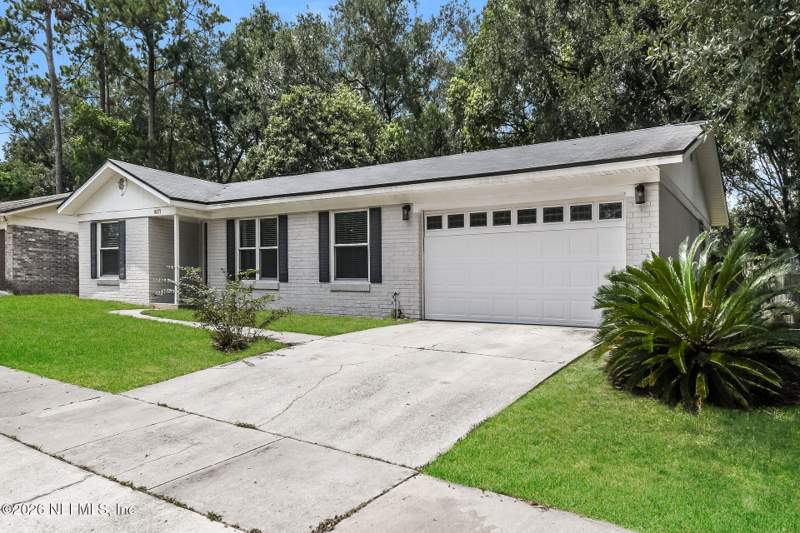 3 bedroom Single Family Residence at 8371 Pointer Drive, Country Creek, Jacksonville — photo 3