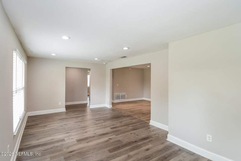 3 bedroom Single Family Residence at 8371 Pointer Drive, Country Creek, Jacksonville — photo 5