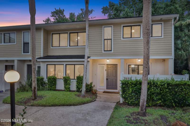 4 bedroom Condominium at 7950 Los Robles Court #7950, Los Lagos, Jacksonville — photo 2