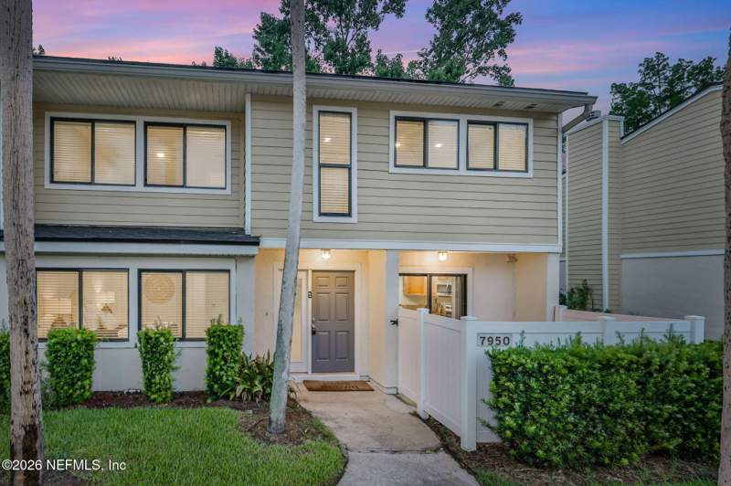 4 bedroom Condominium at 7950 Los Robles Court #7950, Los Lagos, Jacksonville — photo 5