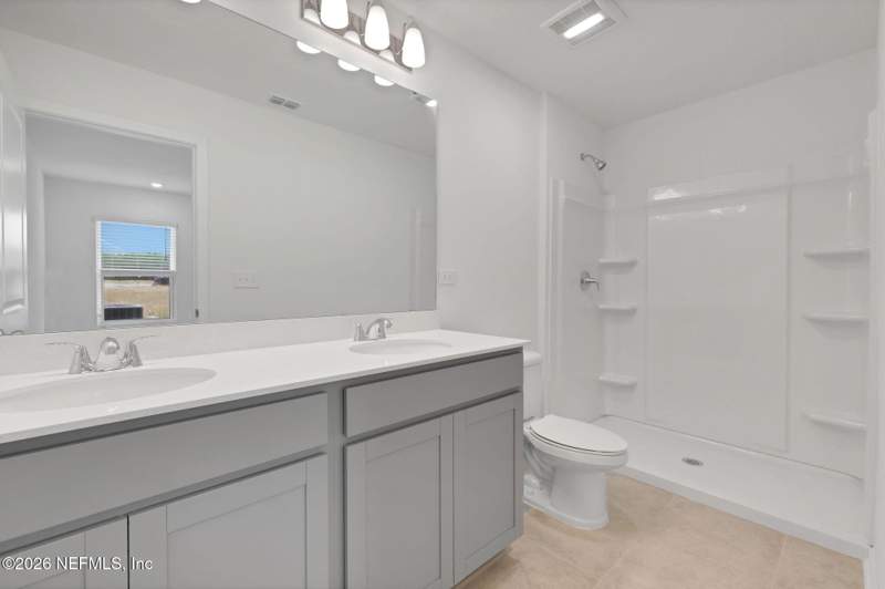 4 bedroom Single Family Residence at 5704 Lagoon Cruise Way, Diamond Springs, Jacksonville — photo 5