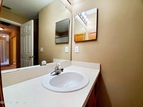 13988 Fish Eagle Drive, Jacksonville FL - photo 13 of 19