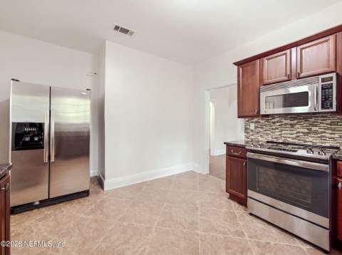4511 French Street, Jacksonville FL - photo 11 of 28