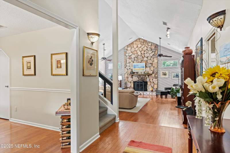 3 bedroom Single Family Residence at 4654 Ortega Farms Circle, Ortega Farms, Jacksonville — photo 3