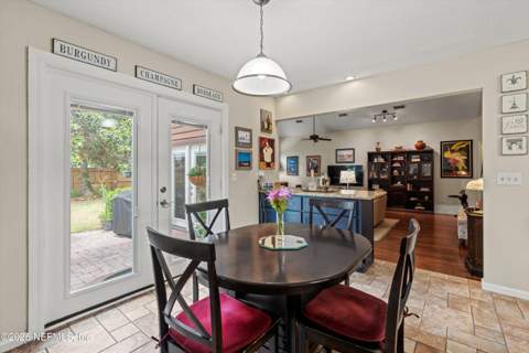 4654 Ortega Farms Circle, Jacksonville FL - photo 15 of 36