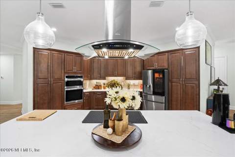 10139 Fair Hill Court, Jacksonville FL - photo 9 of 79