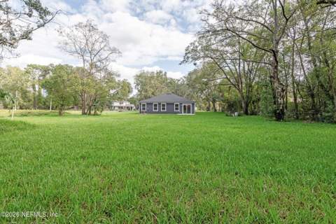5233 Alpha Avenue, Jacksonville FL - photo 15 of 30