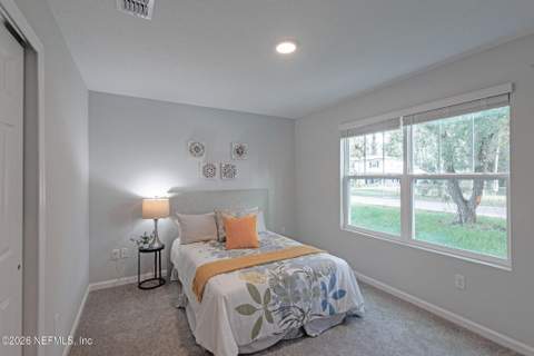 5233 Alpha Avenue, Jacksonville FL - photo 12 of 30