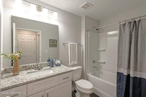 5233 Alpha Avenue, Jacksonville FL - photo 13 of 30