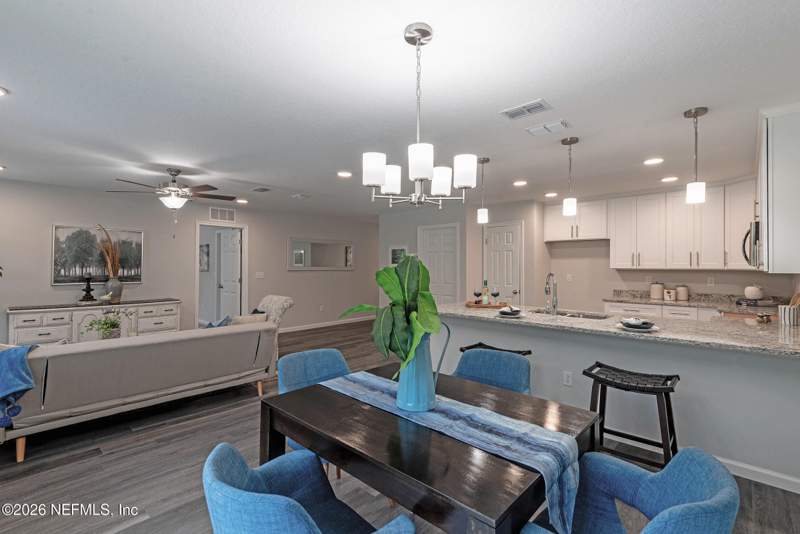 3 bedroom Single Family Residence at 5233 Alpha Avenue, Seminole Gardens, Jacksonville — photo 4