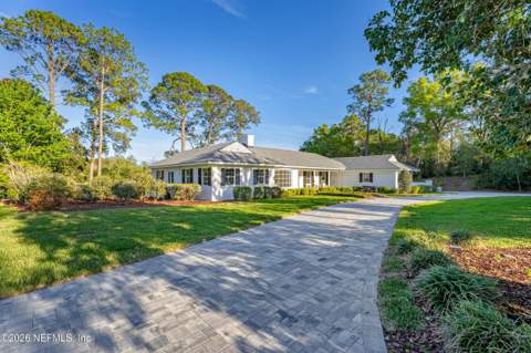 10042 Lake Lamar Court, Jacksonville FL - photo 6 of 85