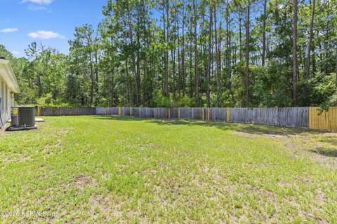8222 Foxdale Drive, Jacksonville FL - photo 6 of 52
