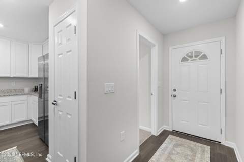 8222 Foxdale Drive, Jacksonville FL - photo 12 of 52