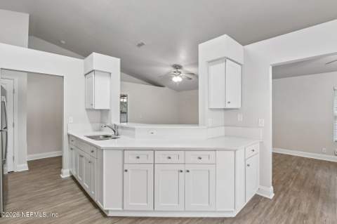 7917 WINTERWOOD Circle, Jacksonville FL - photo 16 of 40