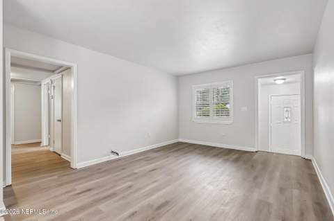 8370 BRACKRIDGE Boulevard, Jacksonville FL - photo 7 of 33