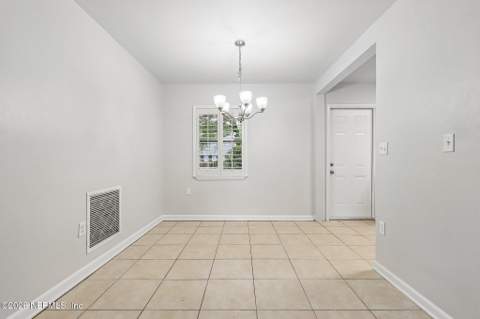 8370 BRACKRIDGE Boulevard, Jacksonville FL - photo 10 of 33