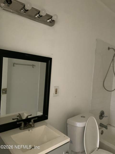 653 E 28th Street, Jacksonville FL - photo 6 of 21