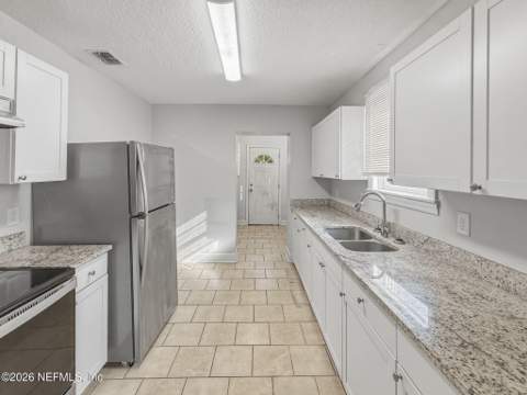 8030 Hawthorne Street, Jacksonville FL - photo 17 of 45