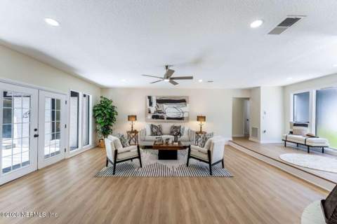 2286 Laurel Grove Lane, Orange Park FL - photo 10 of 48