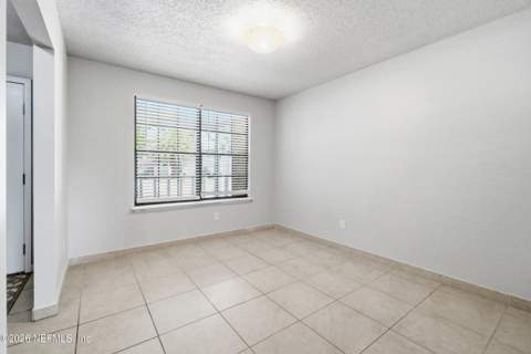 10330 Elderberry Drive, Jacksonville FL - photo 8 of 27