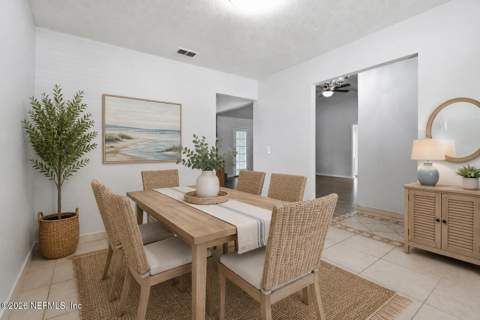10330 Elderberry Drive, Jacksonville FL - photo 9 of 27
