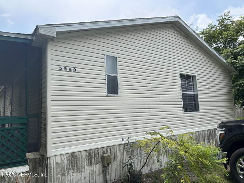 3 bedroom Single Family Residence at 5520 LEAMING Avenue, Edgewood, Jacksonville — photo 5
