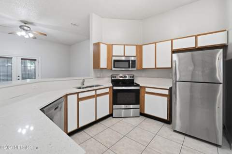 3374 Caroline Ridge Lane, Jacksonville FL - photo 7 of 23