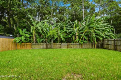 10509 N Lantana Lakes Drive, Jacksonville FL - photo 24 of 29