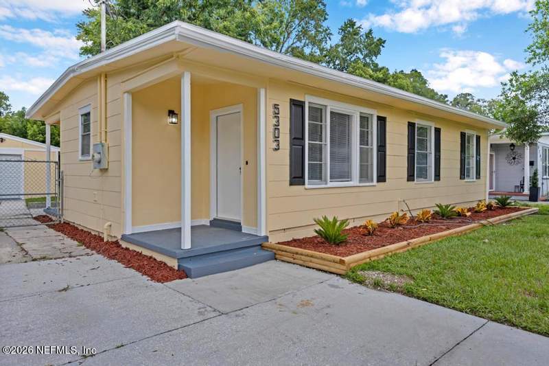 3 bedroom Single Family Residence at 5303 BUNCHE Drive, Floradale, Jacksonville — photo 3