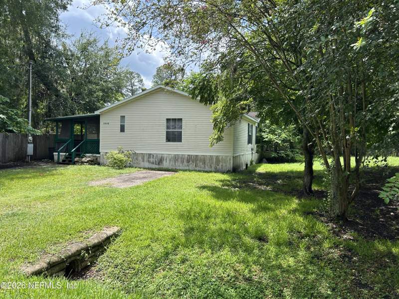 3 bedroom Single Family Residence at 5520 LEAMING Avenue, Edgewood, Jacksonville — photo 3