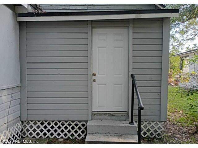 3 bedroom Single Family Residence at 1554 W 17TH Street, Grand Boulevard, Jacksonville — photo 2