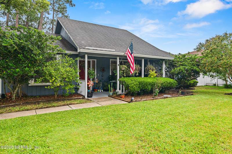 4 bedroom Single Family Residence at 10325 WALNUT Bend, Walnut Bend, Jacksonville — photo 2