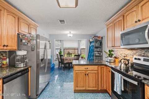 10325 Walnut Bend, Jacksonville FL - photo 11 of 31